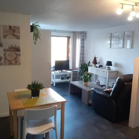 Maison Raquet アパート